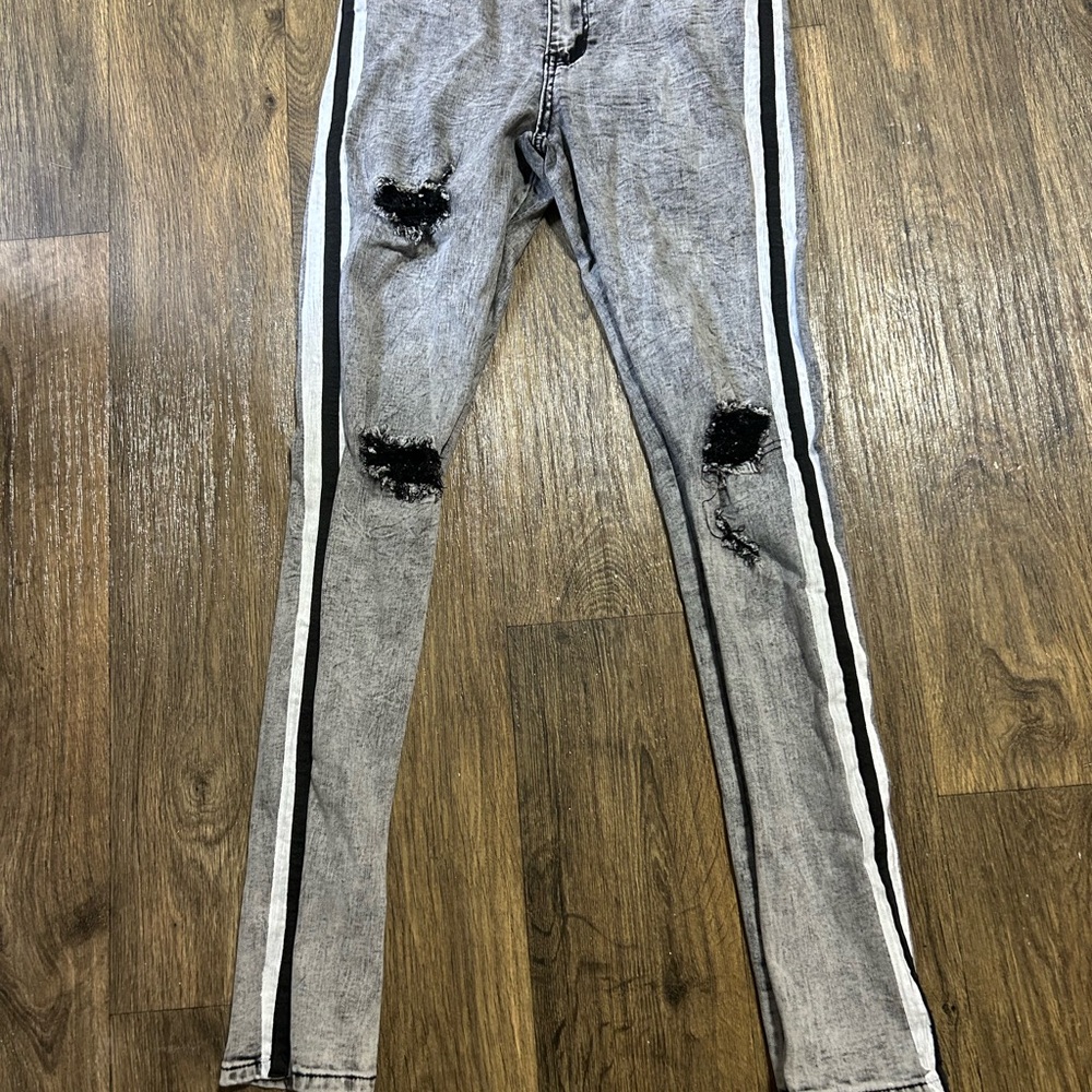 Gray Distressed Jeans with Black and White Stripes